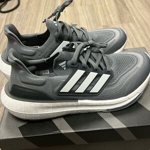 Adidas ultra boost light